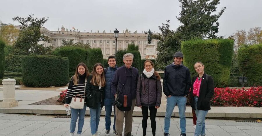 Madrid: Full-Day Private City Tour with Flamenco Show & Meal - Meeting at Puerta del Sol: the easiest place to start