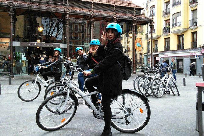 Madrid Fun and Sightseeing Ebike Tour - Neptune’s Fountain and the Atlético connection at Fuente de Neptuno