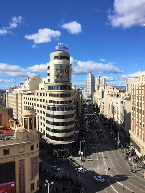 Madrid: Gran Vía Rooftops and Architecture Tour - Why Gran Vía Looks Different From Rooftops
