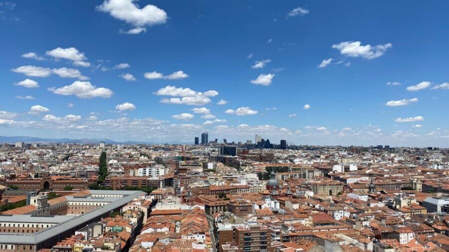 Madrid: Gran Vía Rooftops and Architecture Tour - Círculo de Bellas Artes Rooftop: Your View-Finding Start
