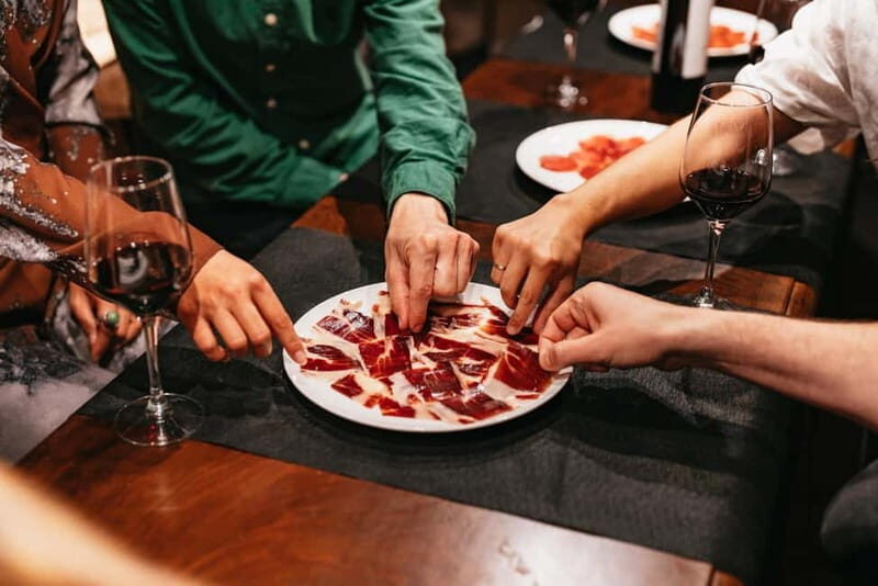 Madrid: Guided Tapas and Wine Tour with Terrace Visit - Evening versus morning: the rooftop cava payoff