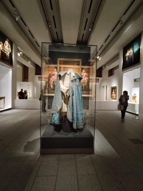 Madrid: Guided Tour of the Royal Collections Gallery - The Habsburg Rooms: Velázquez, Armor, and La Roldana