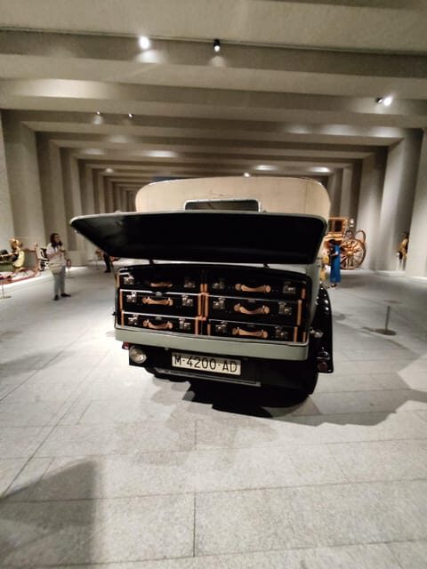 Madrid: Guided Tour of the Royal Collections Gallery - Meeting at Calle Mayor 43: Your Easy Launch Point