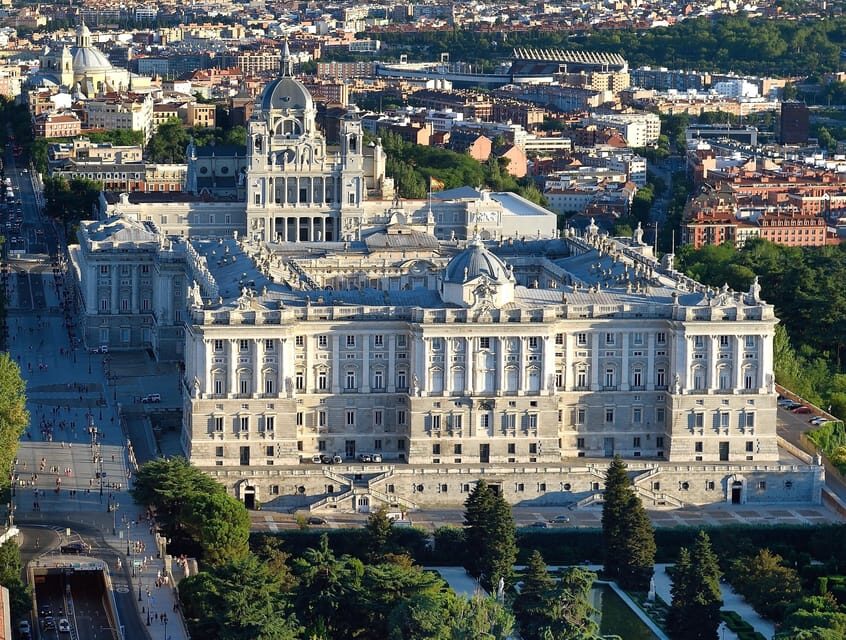 Madrid: Guided Tour of the Royal Palace with Fast Access - Who should book this Royal Palace tour?