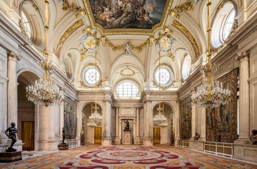 Madrid: Guided Visit to the Royal Palace - The route: from Sabatini’s staircase to the rooms that define the palace