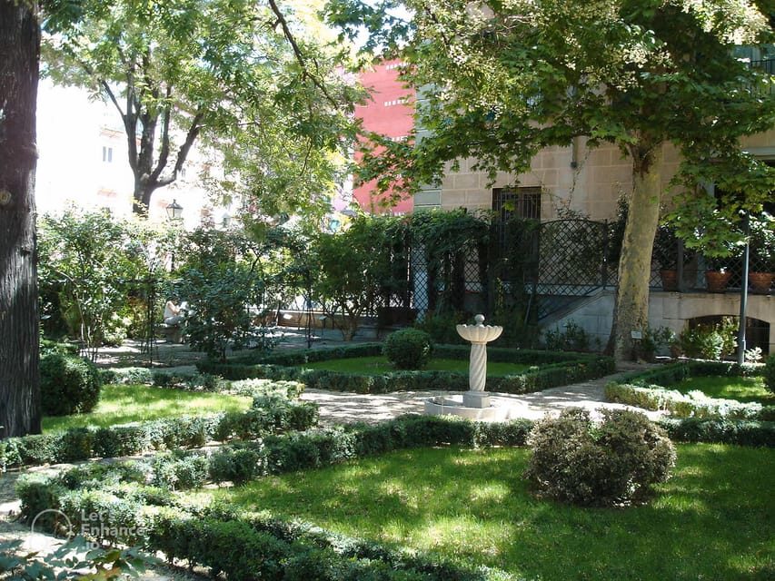 Madrid: Hidden Gems and Secrets Small Group Walking Tour - Medieval Madrid to Mudejar towers: Puerta Cerrada and San Pedro El Viejo