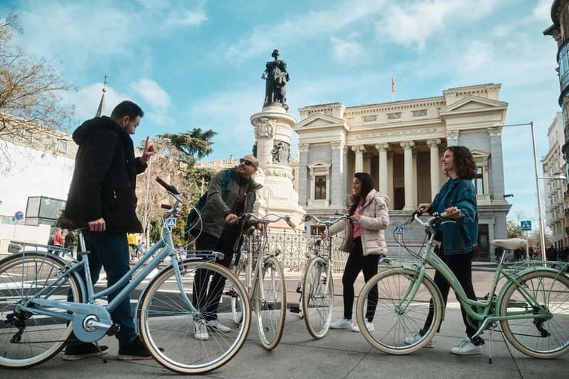 Madrid: Highlights Guided Vintage Bike Tour and Tapas Option - Where the tour starts, and why that matters