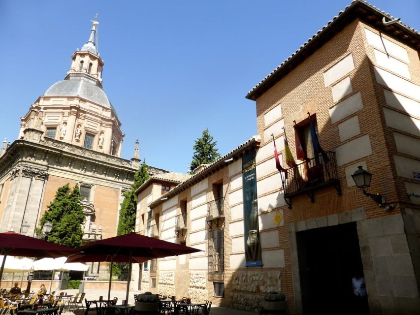 Madrid Historical Centre & Old Town Walking Tour in French - Mercado de San Miguel: history with a modern food pulse
