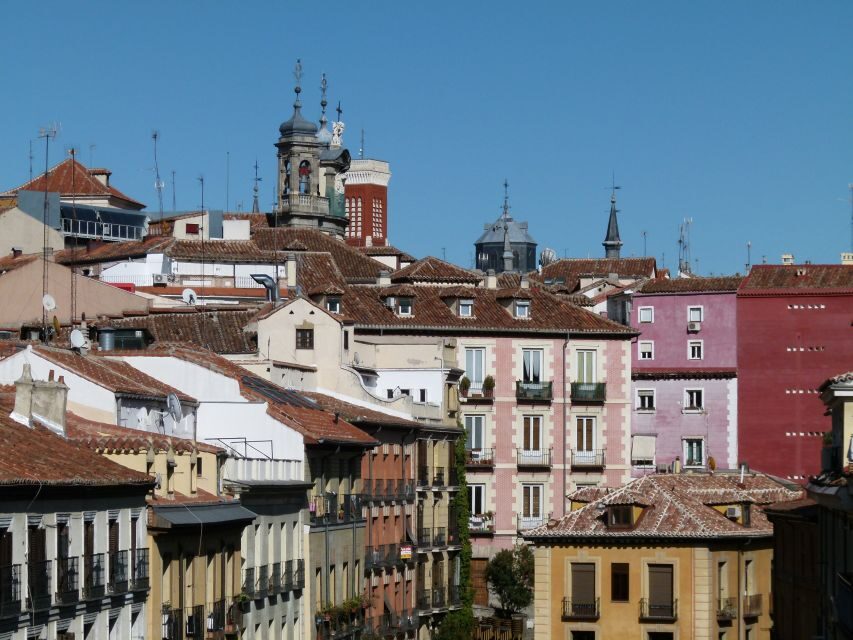 Madrid Historical Centre & Old Town Walking Tour in French - Almudena Cathedral: faith, politics, and a city’s image