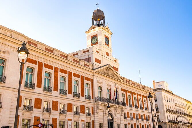 Madrid (Historical Centre) Scavenger Hunt and Self-Guided Tour - Value for money: why $10.63 can be a smart deal