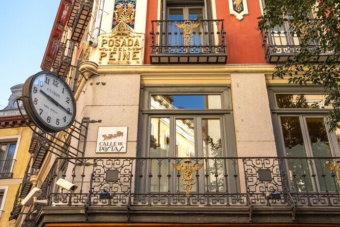 Madrid (Historical Centre) Scavenger Hunt and Self-Guided Tour - Plaza Mayor: the perfect first “warm-up” stop