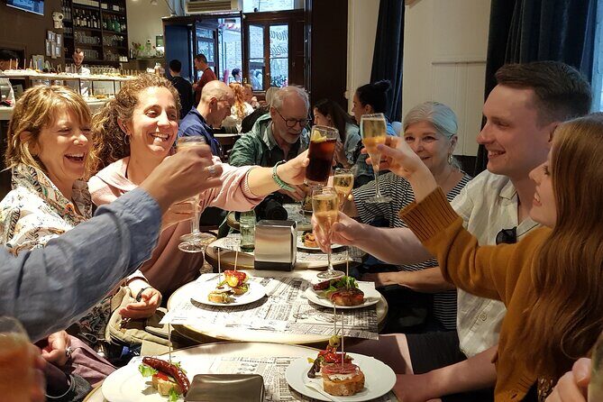 Madrid History Food Tour: Tapas & Drinks Tasting - Plaza Mayor at 5:30 pm: the perfect moment for tapas