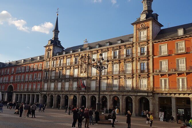 Madrid History Food Tour: Tapas & Drinks Tasting - What you’ll eat: from Jamón to bacalao (and how the plates connect)