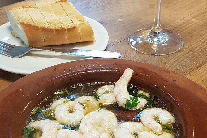 Madrid History Food Tour: Tapas & Drinks Tasting - Who should book this tapas and history tour?