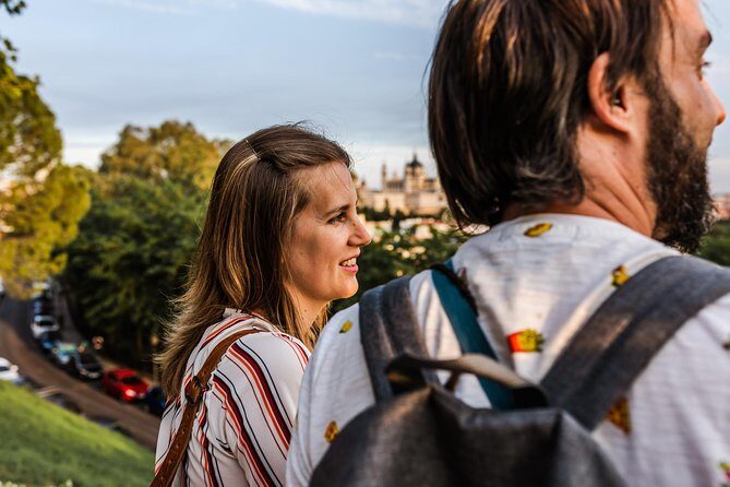 Madrid Icons & Hidden Gems: Private Custom Tour with a Local - Stop 3: La Latina-style lanes for tapas bars, artisan shops, and leafy pauses