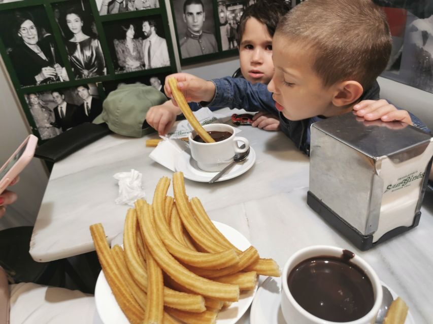 Madrid: Kids and Family Sightseeing Tour - Royal Palace Stop: The Big Name, Kept Family-Doable