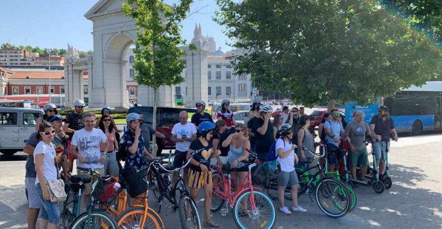 Madrid: Literary Quarter & Retiro Park Electric Bike Tour - What makes this ride feel worth it