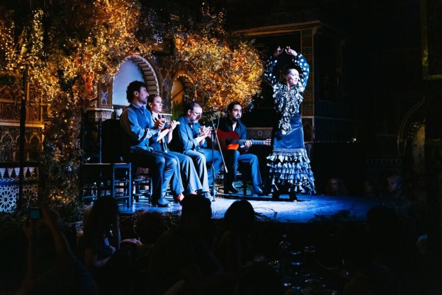 Madrid: Live Flamenco Show with Food and Drinks Options - Entering Torres Bermejas: an Alhambra-style room in Madrid