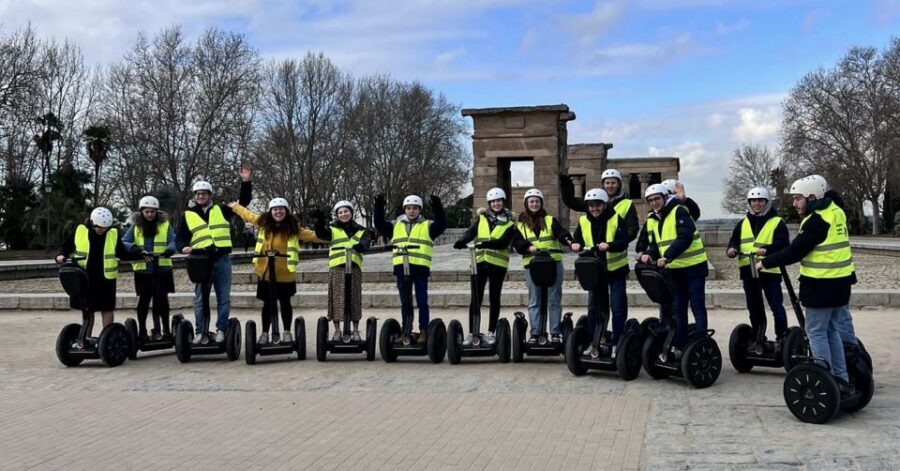 Madrid: Madrid Rio Park Segway Private Tour - The Manzanares River Route: Green Paths, Flora, and Real Life