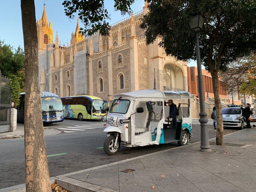 Madrid: Make your own 60 minutes tuk tuk tour - Price That Adds Up: $100 per Group Up to 4