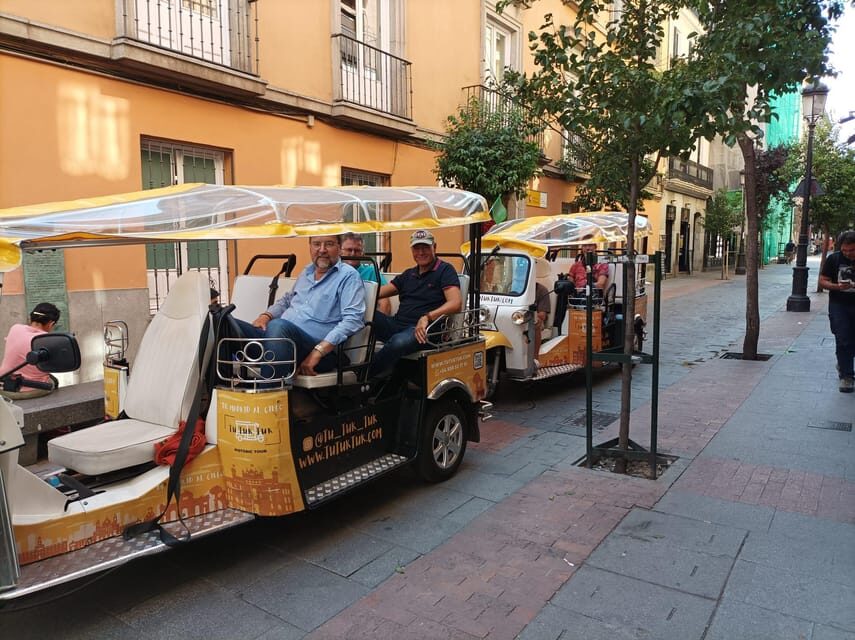 Madrid: Modern tour with Private guide in yellow tuk tuk - Key Things You’ll Notice on This Tuk Tuk Highlights Tour