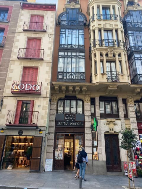 Madrid: Monastery of Descalzas Reales Tour with Tickets - Should you book this Monastery of Descalzas Reales tour?