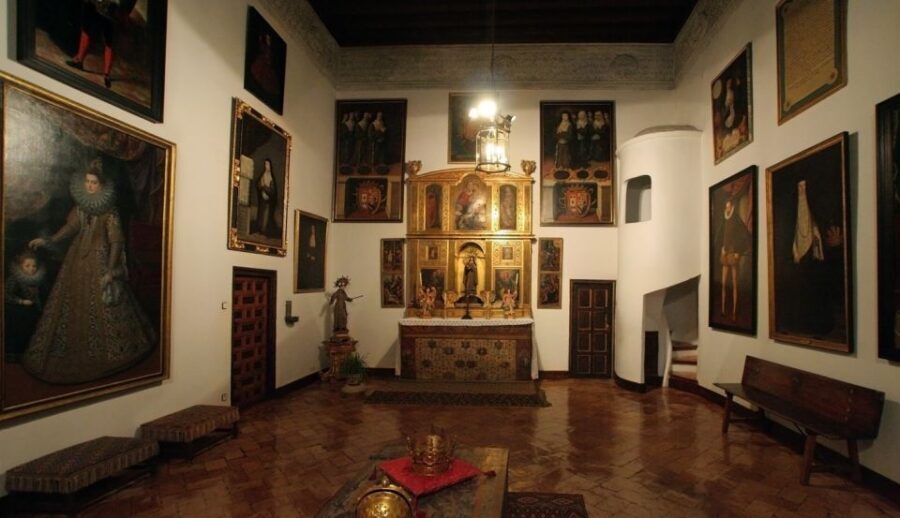 Madrid: Monastery of Descalzas Reales Tour with Tickets - Art focus: Rubens, Luca Giordano, and Crecenzi without the museum headache