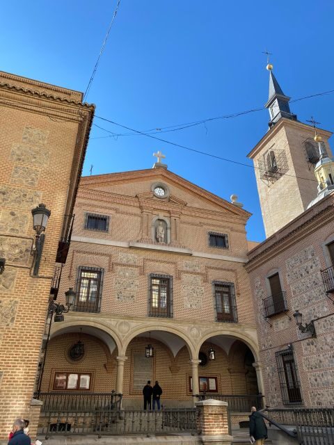 Madrid: Monastery of Descalzas Reales Tour with Tickets - Who should book this monastery tour?