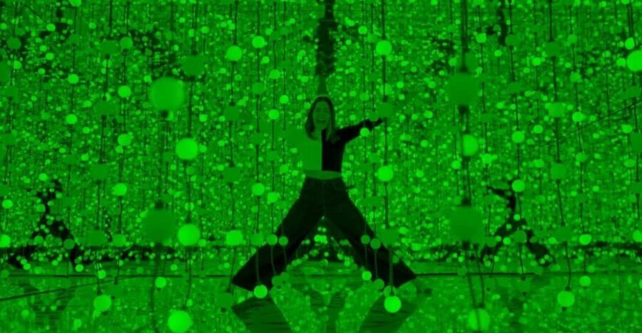 Madrid: Museo de la Luz Entry Ticket - Museo de la Luz: A quick, playful lesson in light art