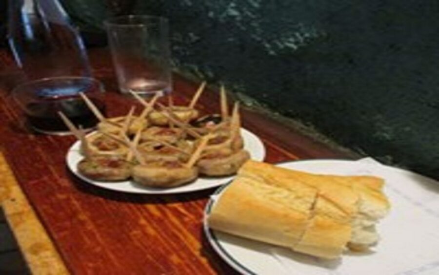 Madrid: Old Madrid Walking Food and Wine Tour - How the Tapas Stops Work (3 vs 4) in a 2.5–3 Hour Route