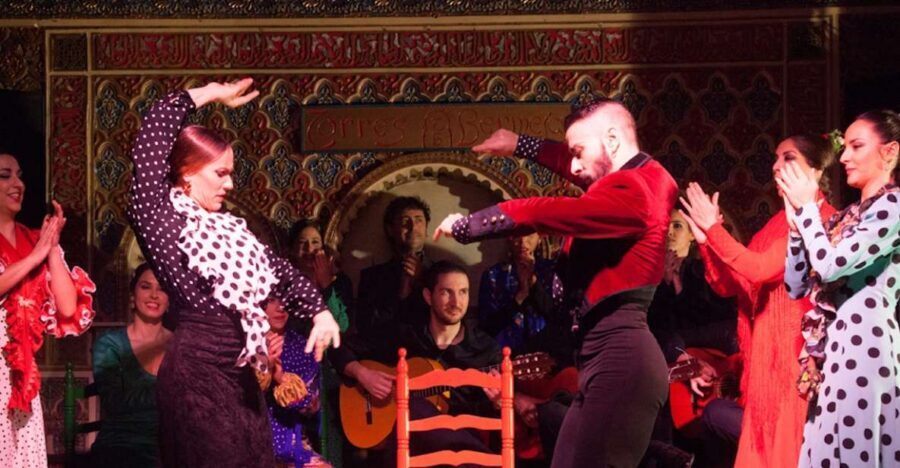 Madrid: Old Town Walking Tour and Flamenco Show - Key things to know before you go