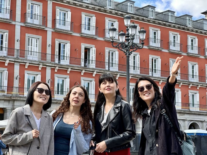 Madrid: Old Town Walking Tour and Flamenco Show - Price and pacing for a smooth 3-hour plan