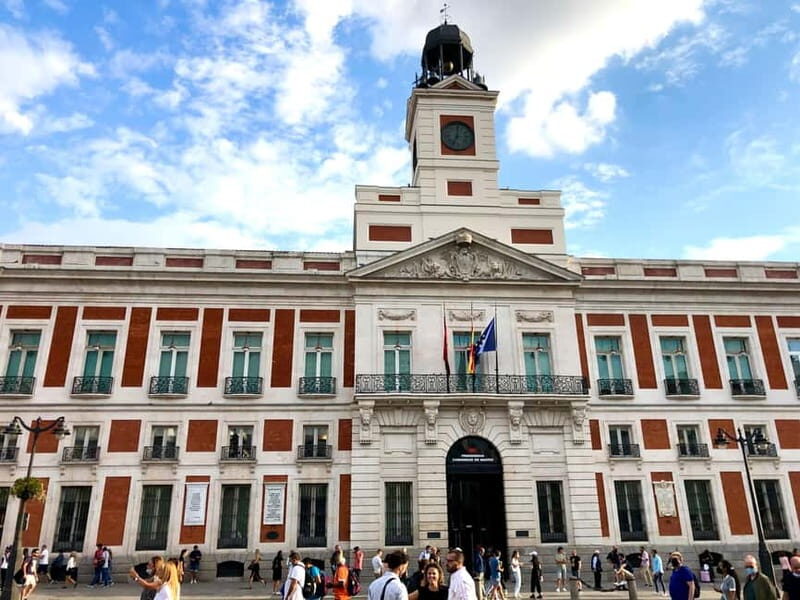 Madrid on foot: From Debod to Retiro - From Cervantes to Retiro: an easy way to orient yourself