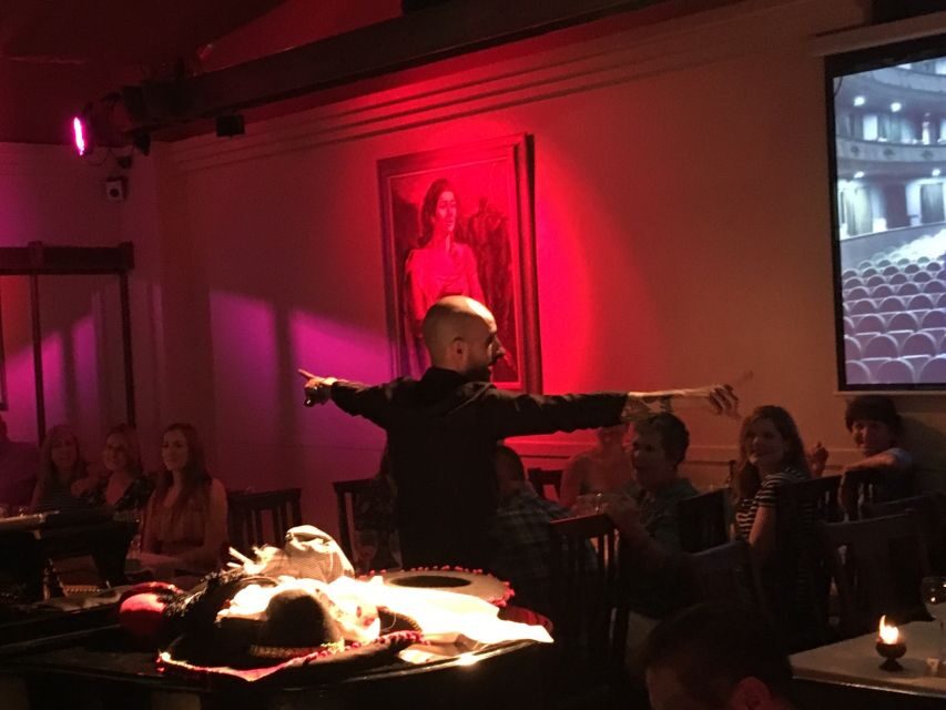 Madrid: Opera and Zarzuela Show and Dinner - La Castafiore: Opera in the middle of Madrid eating