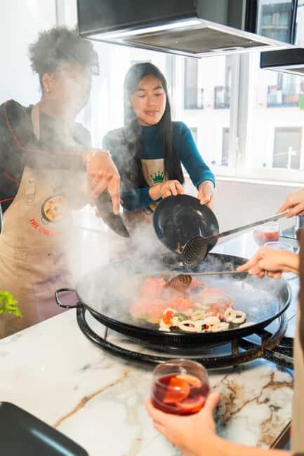 Madrid: Paella and Sangria Workshop with Tapas - A Cozy Madrid Kitchen Where You Actually Learn