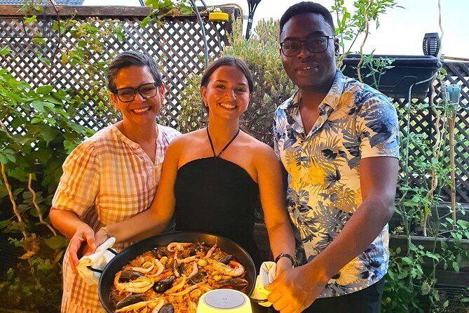 Madrid: Paella & Sangria Classes- Seafood, Chicken & Vegan option - Who This Madrid Paella Class Suits Best