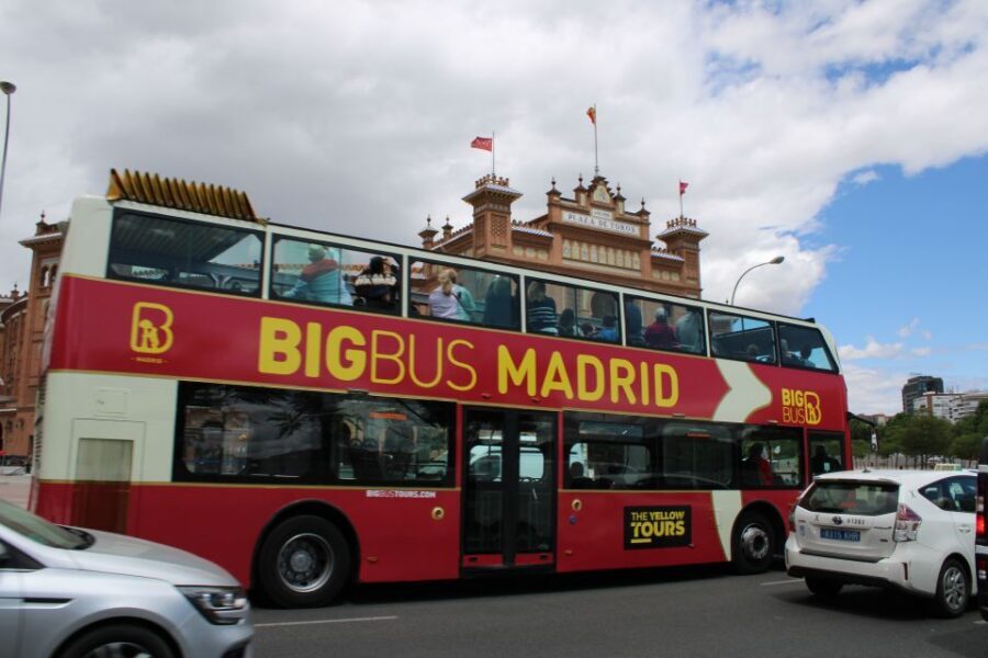 Madrid: Panoramic Open-Top Bus Day or Night Tour with Guide - Day or Night: picking the loop that matches your energy