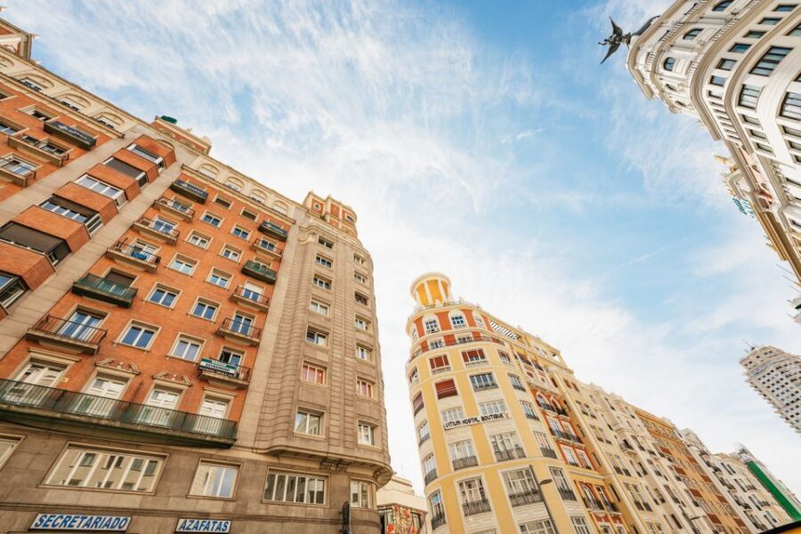 Madrid: Panoramic Route City Tour - The 2-Hour Walking Tour and La Quimera Flamenco Drink: Where the Tour Becomes Local