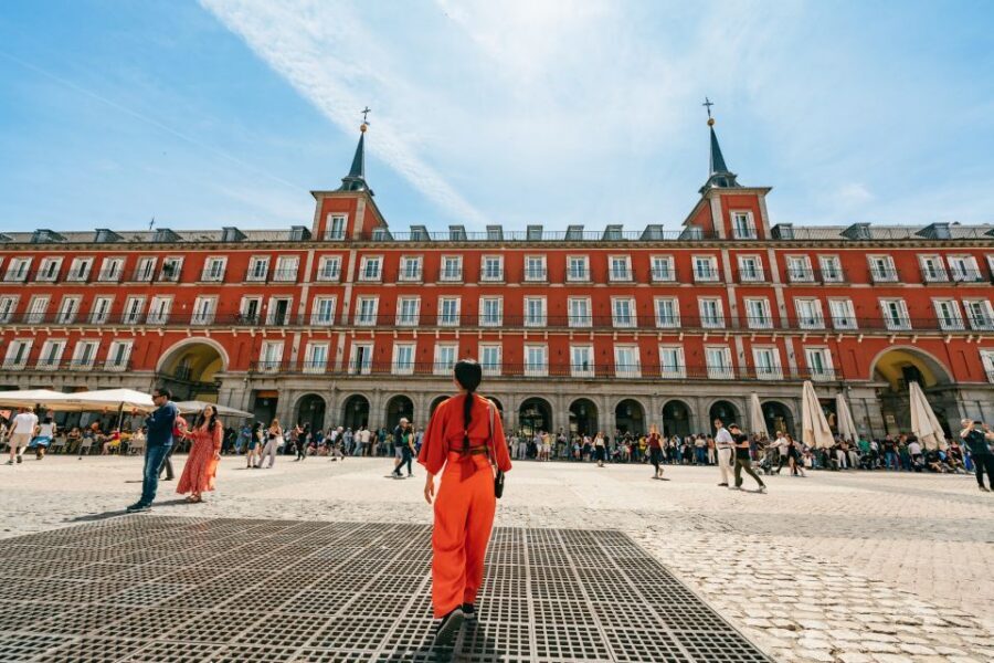 Madrid: Panoramic Route City Tour - Planning Your Day: A Simple Way to Fit Both Routes