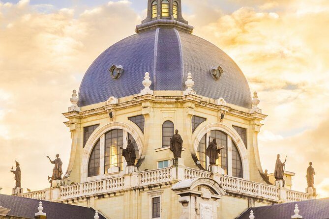 Madrid Panoramic Sightseeing Guided Tour - Plaza Mayor, Puerta del Sol, and Cibeles Fountain: Madrid’s best photo triad
