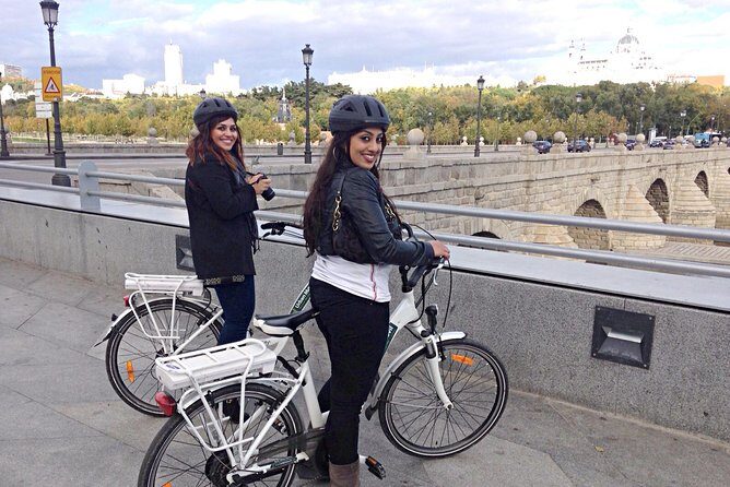Madrid Parks Bike or e-bike Tour: Riverside & Casa de Campo - Royal Palace Area: Quick Views, Official-Residence Setting