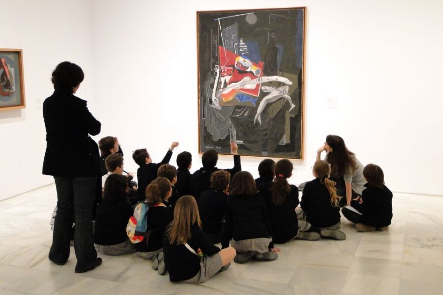 Madrid: Prado and Reina Queen Sofia Museums Private Tour - Lunch break between museums: refuel without losing momentum