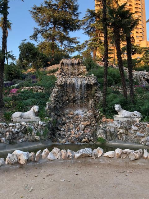 Madrid: Prado Avenue and Retiro Park Guided Walking Tour - Plaza de Cibeles to the Golden Triangle of Art: Big-city views, low friction