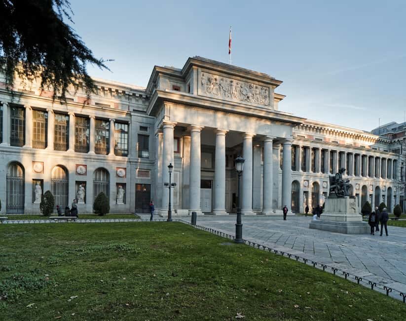Madrid: Prado Museum Guided Tour with Entry Ticket - Baroque drama at full volume: Caravaggio, El Greco, and Velázquez