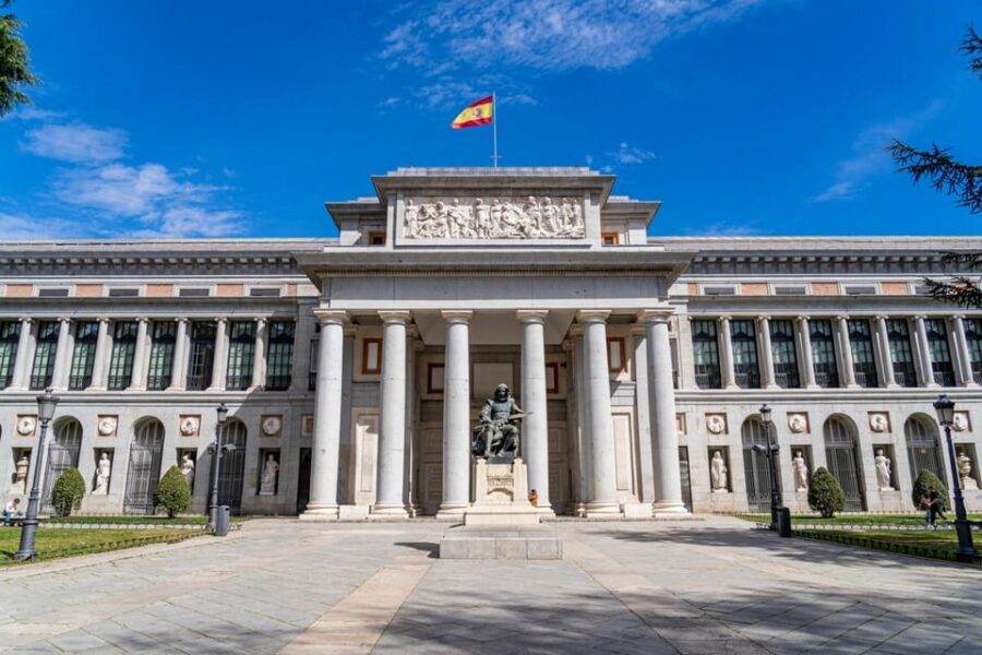 Madrid: Prado Museum Guided Tour with Entry Ticket - The small-group advantage (and what to ask yourself)