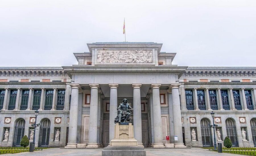 Madrid: Prado Museum Guided Tour With Fast Access - Meninas, Court Drama, and Why Velázquez Lands So Hard in Real Life