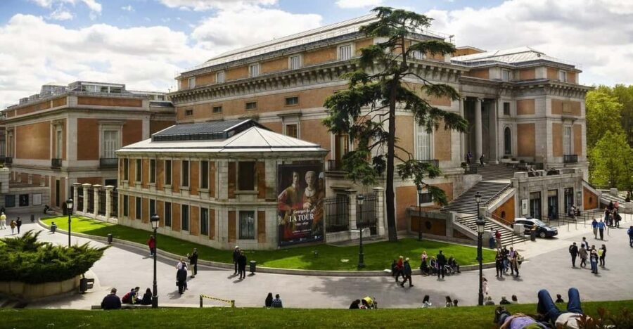 Madrid: Prado Museum Guided Tour with Skip-the-Line Ticket - Security, lockers, and managing time like a local