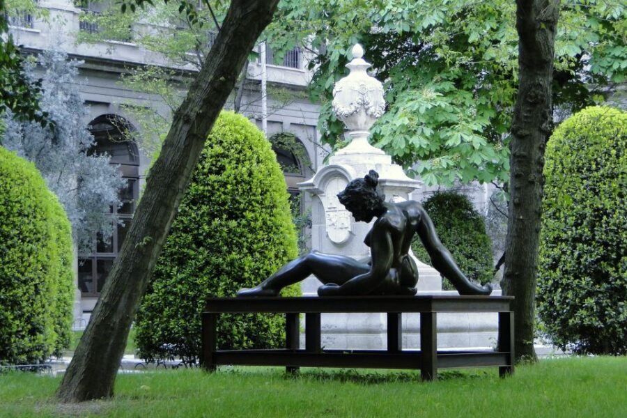 Madrid: Prado & Reina Sofia Museum Skip-the-Line Guided Tour - Reina Sofia: modern art with real-world context