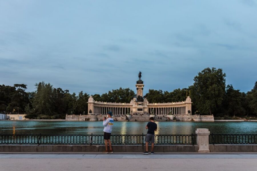 Madrid: Private Custom Experience with a Local, Icons & Gems - Food, drink, and shopping stops you can actually use
