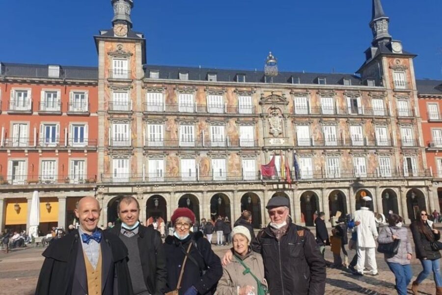 Madrid: Private Custom Tour with a Local Guide - Ticket help and attraction logistics: what’s included and what you’ll pay separately